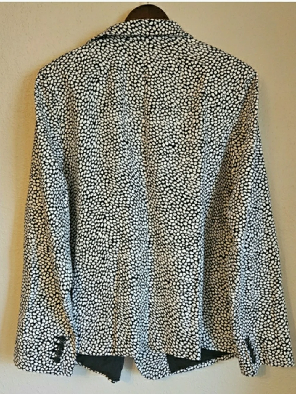Lane Bryant Black and White Printed Blazer, Modernist Collection. Size 26